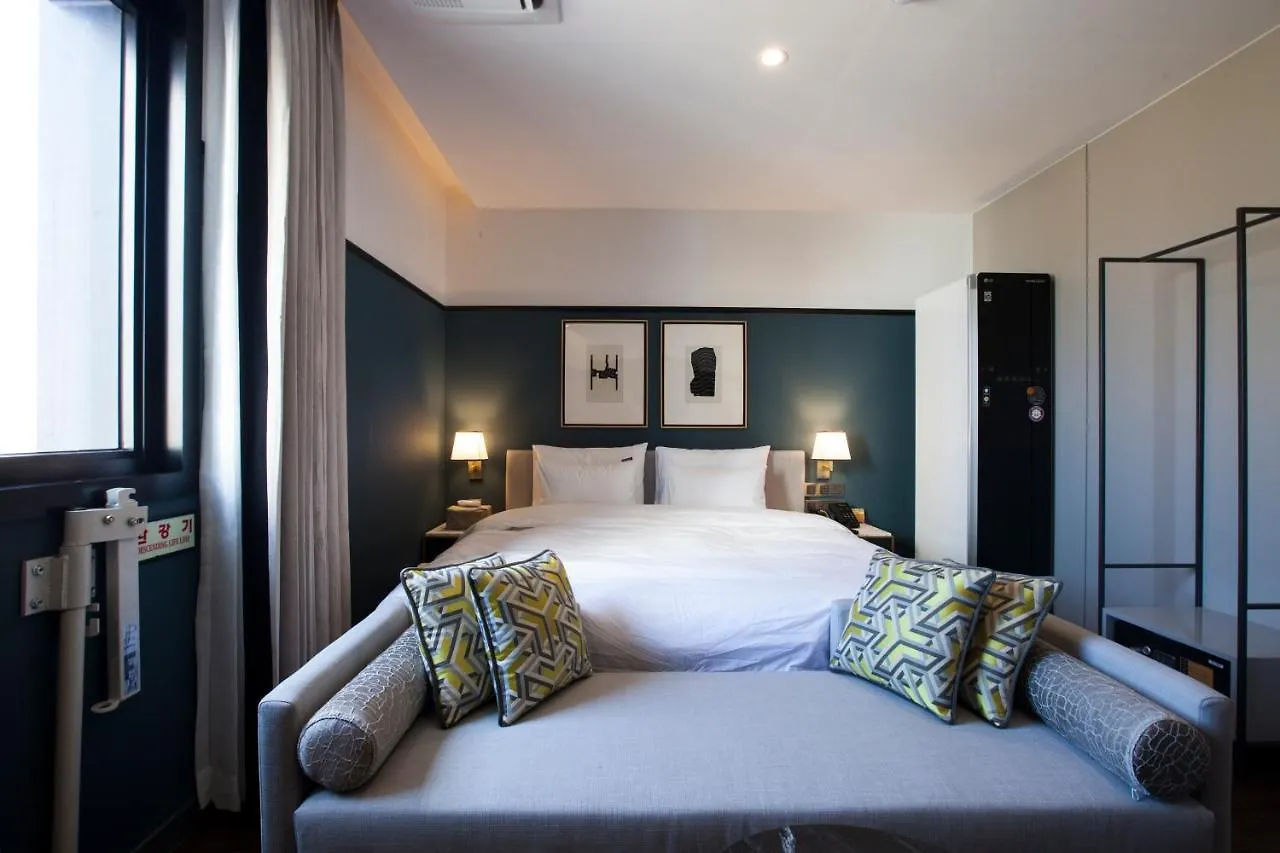 Brown Dot Hotel Busanjin Station