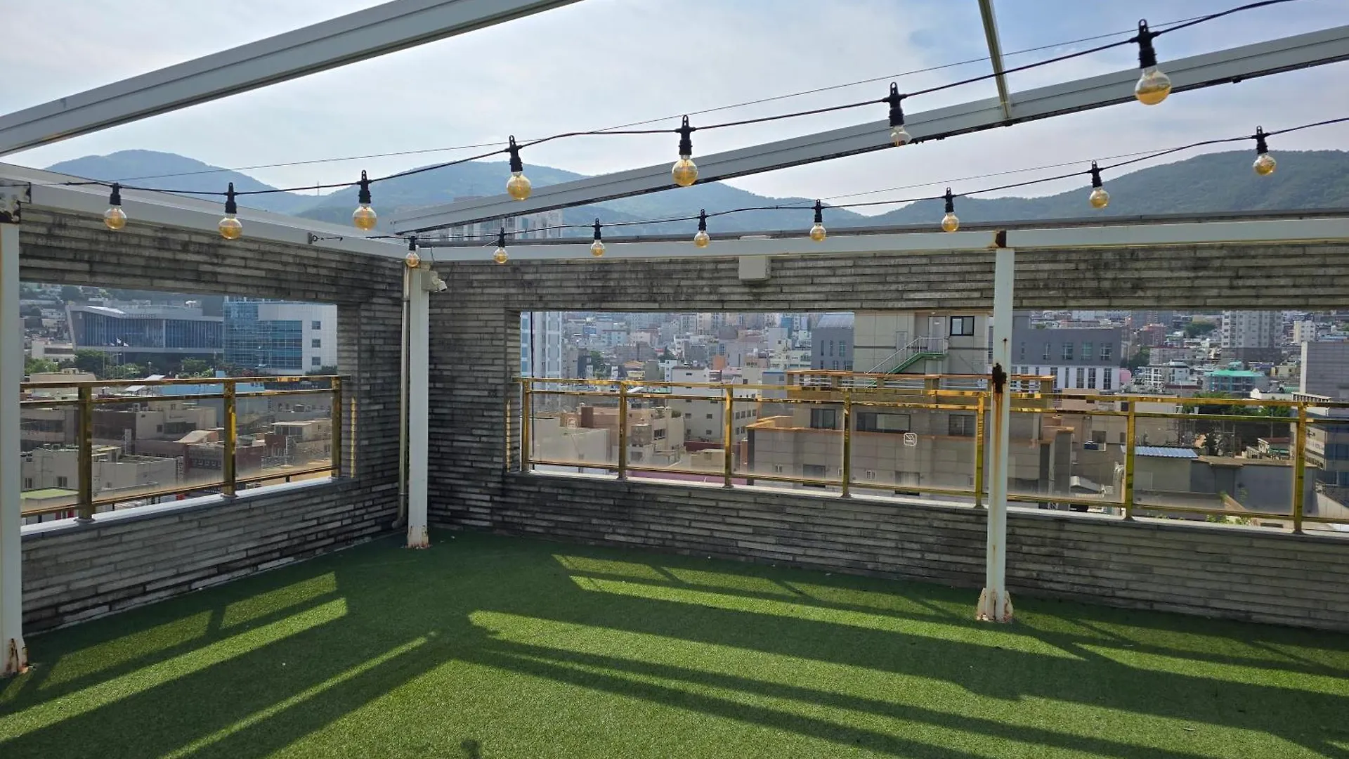 Brown Dot Hotel Busanjin Station